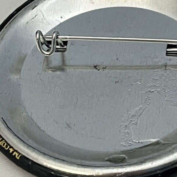 Vintage 1996 Priam Fear Movie Promotional Button Richard Gere - Picture 11 of 16